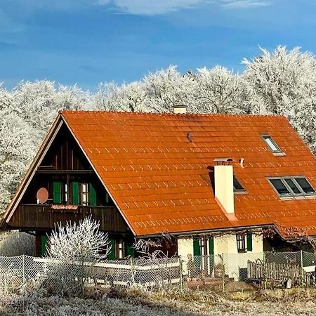 Ferienhaus Neubauer Spielfeld Exterior photo